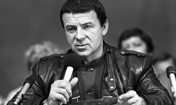 Его голос заряжал воду в банках: куда пропал Кашпировский, которого многие называли шарлатаном
